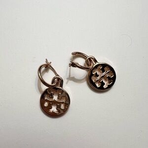 COPY - COPY - New Tory Burch pearl earrings